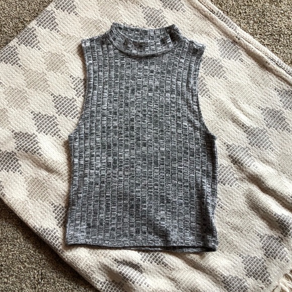American Eagle High Neck Plush Tank Bundle - Picture 2 of 8
